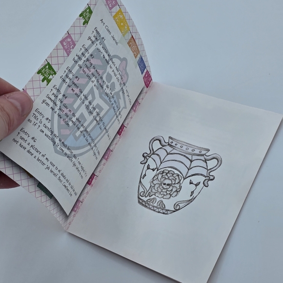 Monster High Skelita Calaveras Art Class Doll Diary Journal 2013 - Picture 4 of 9